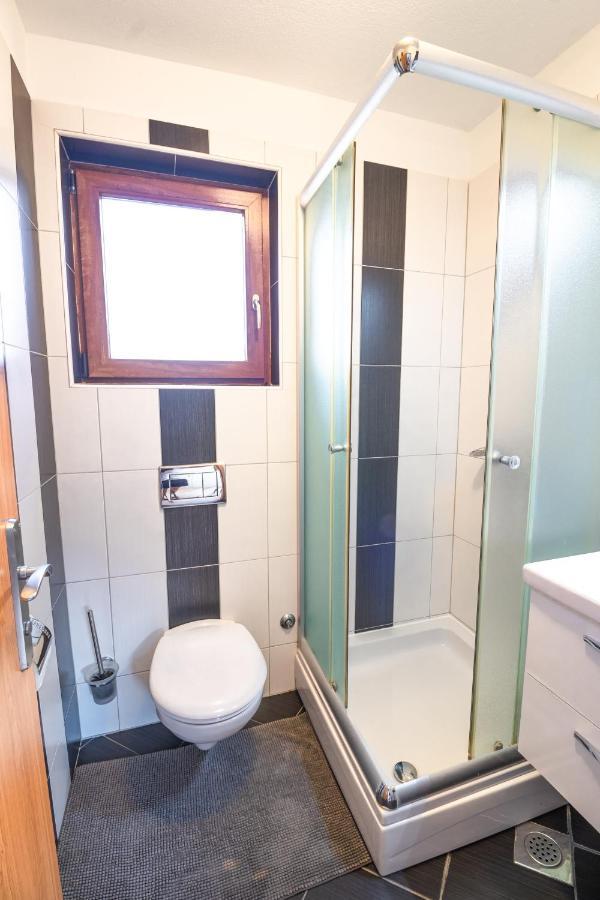 Apartments Dujmovic With Terrace Baska  Ngoại thất bức ảnh