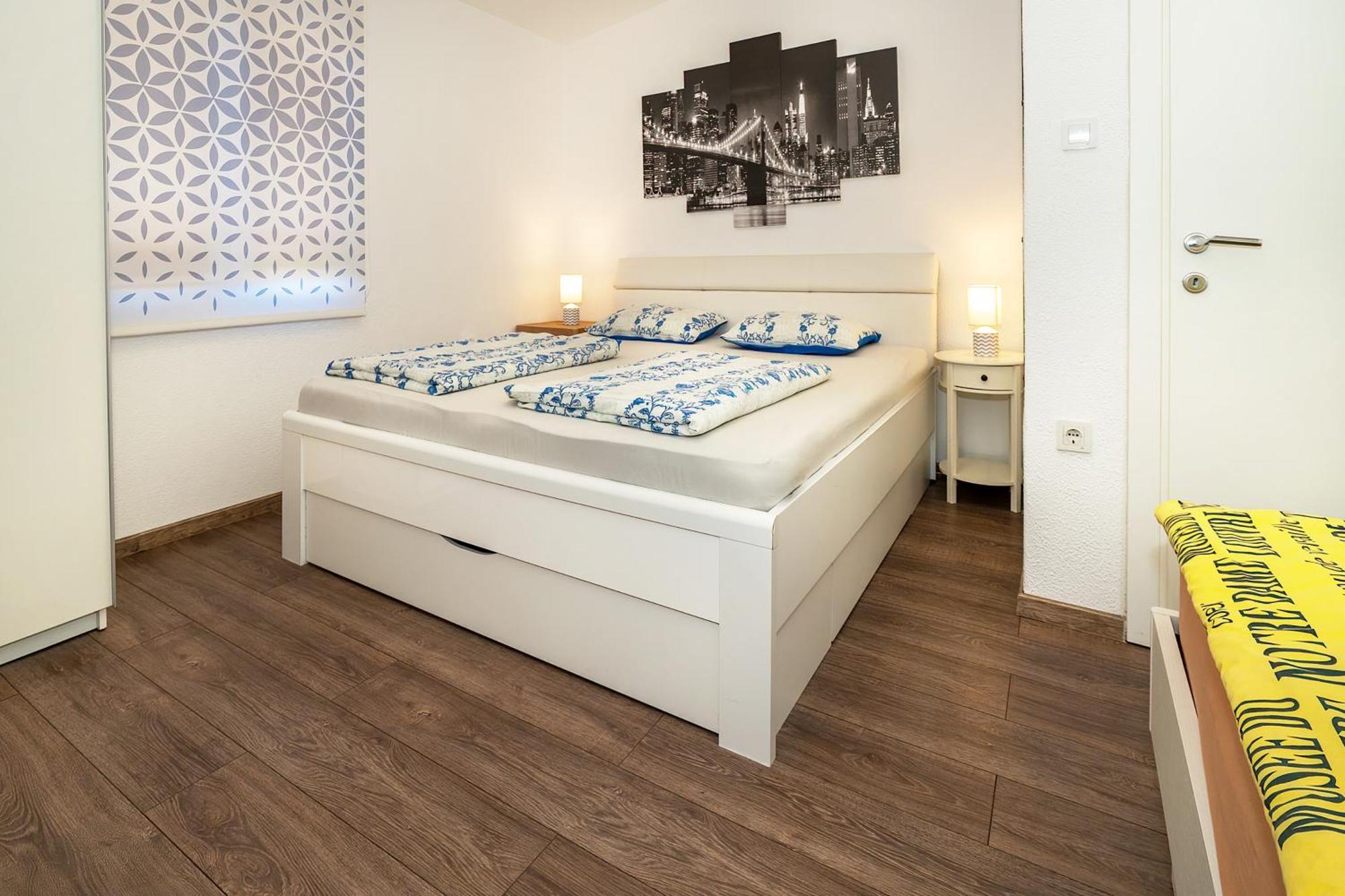 Apartments Dujmovic With Terrace Baska  Ngoại thất bức ảnh